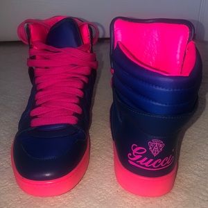 Gucci Men’s Blue and Pink Hi Top Sneaker 12